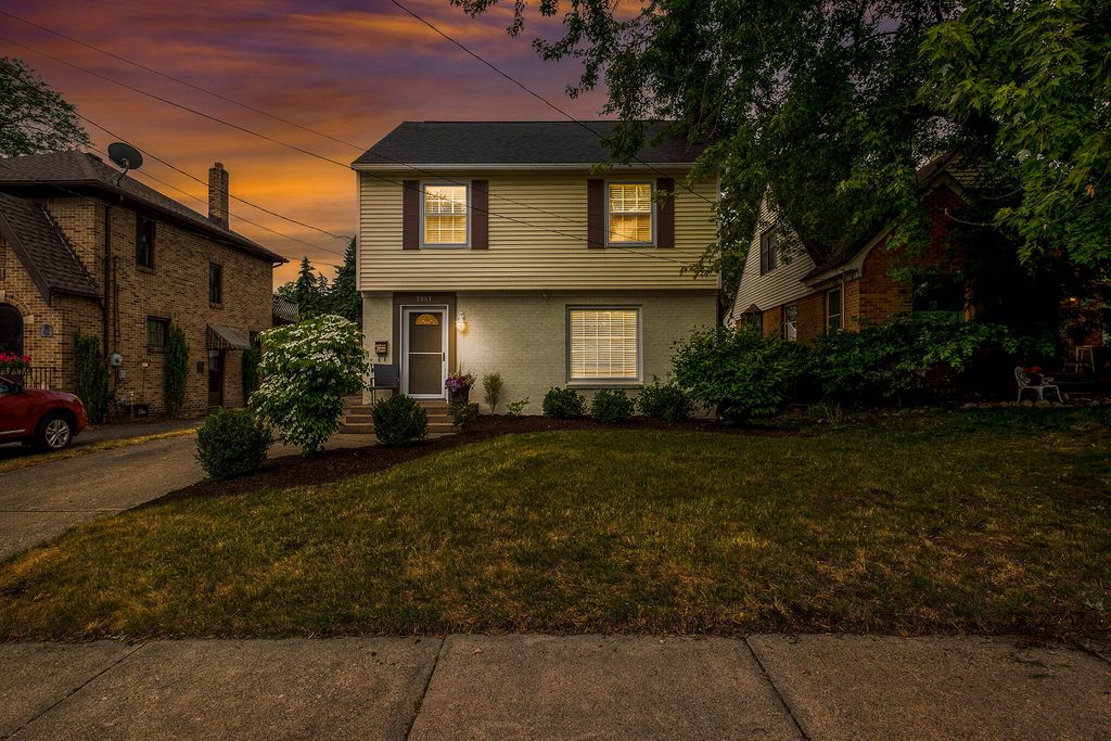 Photo of 2453 Godwin Avenue SE, Grand Rapids, MI 49507 (MLS # 23020383)