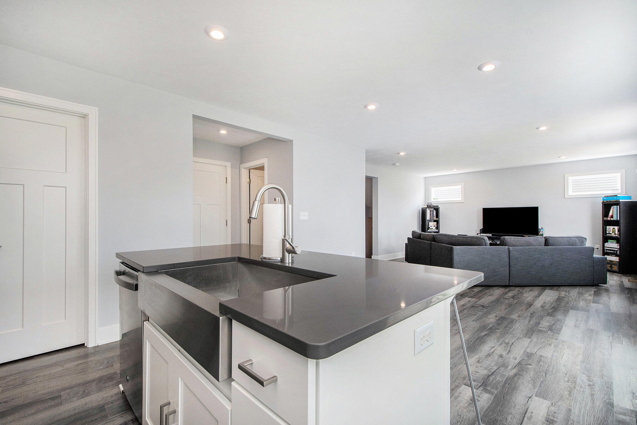 Byron Center, Michigan 49315, United States, 3 Bedrooms Bedrooms, ,3 BathroomsBathrooms,Residential,Active,173634