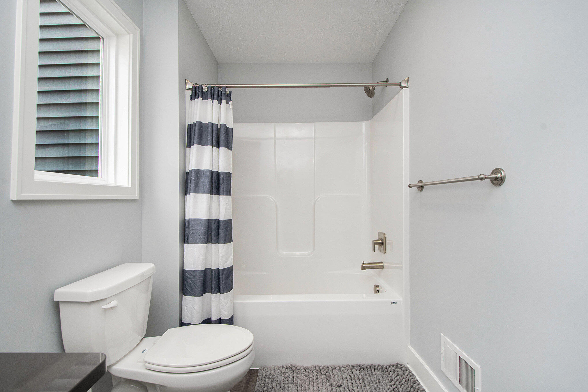 Byron Center, Michigan 49315, United States, 3 Bedrooms Bedrooms, ,3 BathroomsBathrooms,Residential,Active,173634