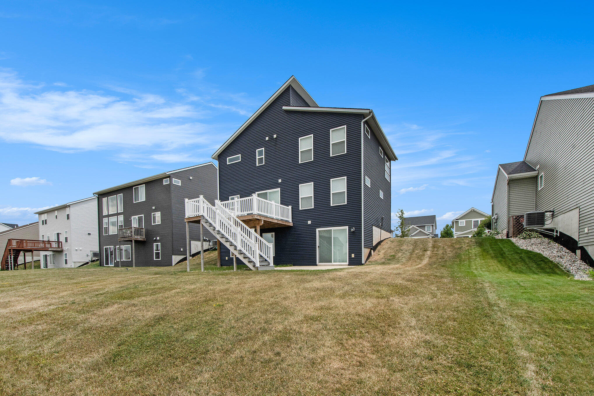 Byron Center, Michigan 49315, United States, 3 Bedrooms Bedrooms, ,3 BathroomsBathrooms,Residential,Active,173634