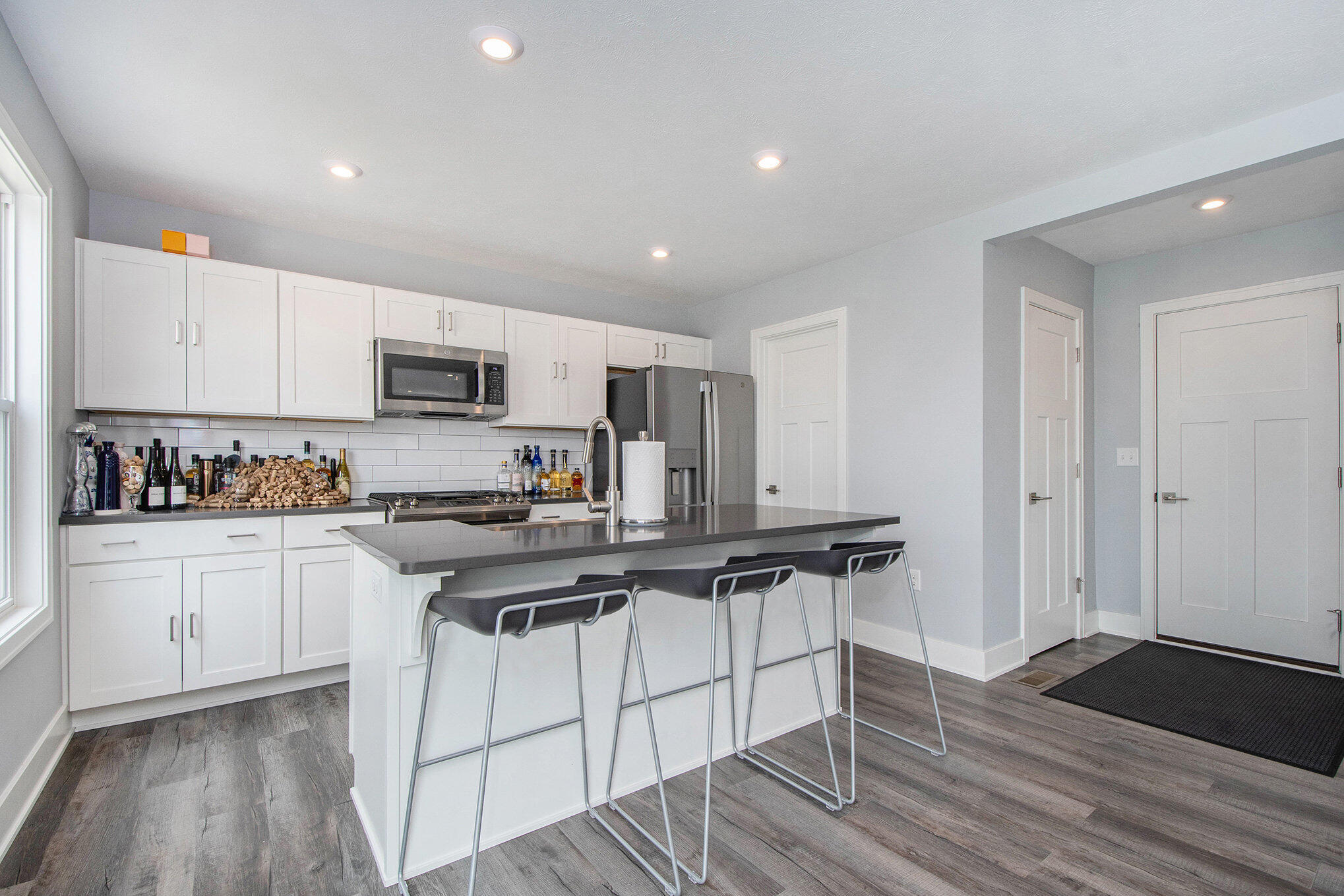 Byron Center, Michigan 49315, United States, 3 Bedrooms Bedrooms, ,3 BathroomsBathrooms,Residential,Active,173634