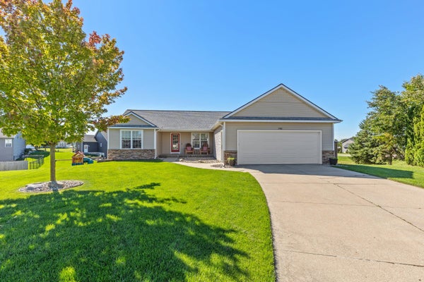 7362 ANDY CT, HUDSONVILLE, MI 49426 - Image cf28fb48824ec92c646ed577470ad0ca/307636041
