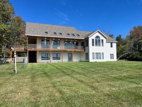 3177 Memorial Drive Muskegon MI 49445