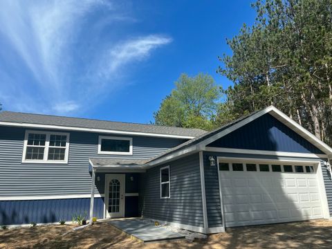 Photo of 891 N White Birch Drive, Ludington, MI 49431 (MLS # 26019773)