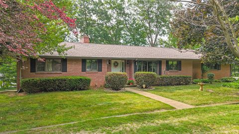 55835 Davis Lane Dowagiac MI 49047