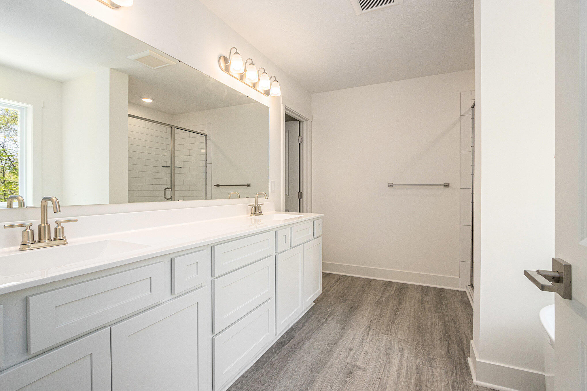 Augusta, Michigan 49012, United States, 4 Bedrooms Bedrooms, ,3 BathroomsBathrooms,Residential,Active,180510