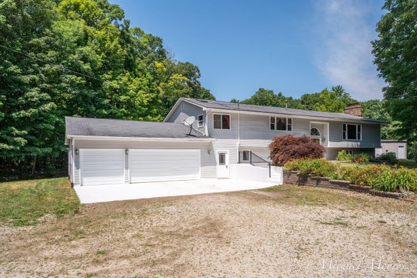7011 E 128TH ST, SAND LAKE, MI 49343 - Image cf6fddfda7b3f5b7f729488929cf98ed/3476836816