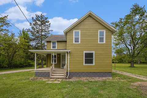 Photo of 12856 Flynn Road, Sawyer, MI 49125 (MLS # 25024912)
