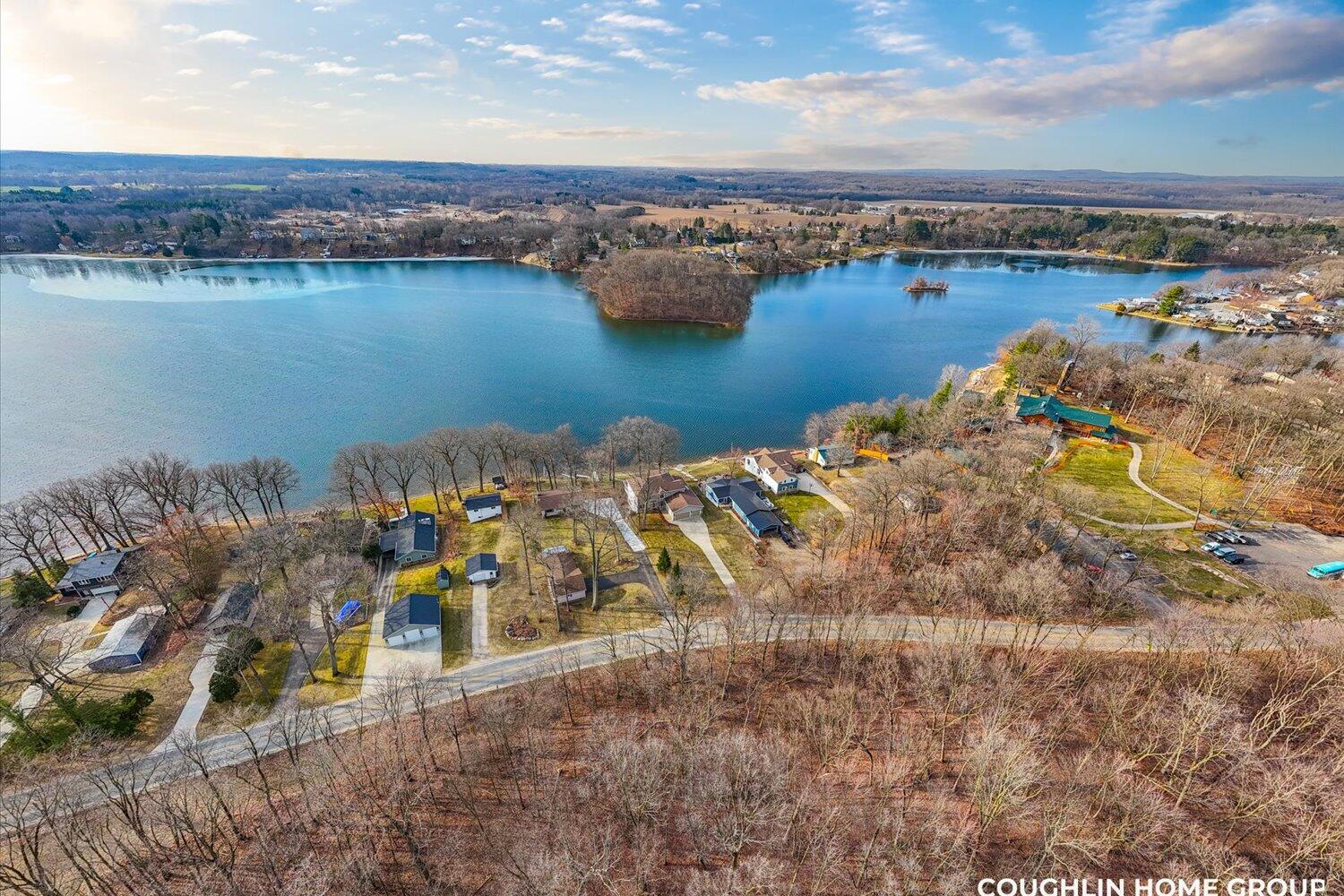 1945 Iroquois Trail