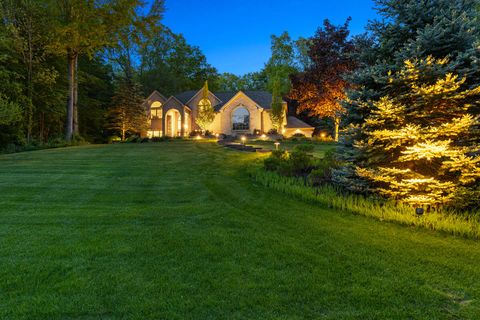 966 Timber Winds Drive SW Grand Rapids MI 49534