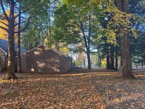 Tiny photo for 4630 E Gull Lake Drive, Hickory Corners, MI 49060 (MLS # 25055793)