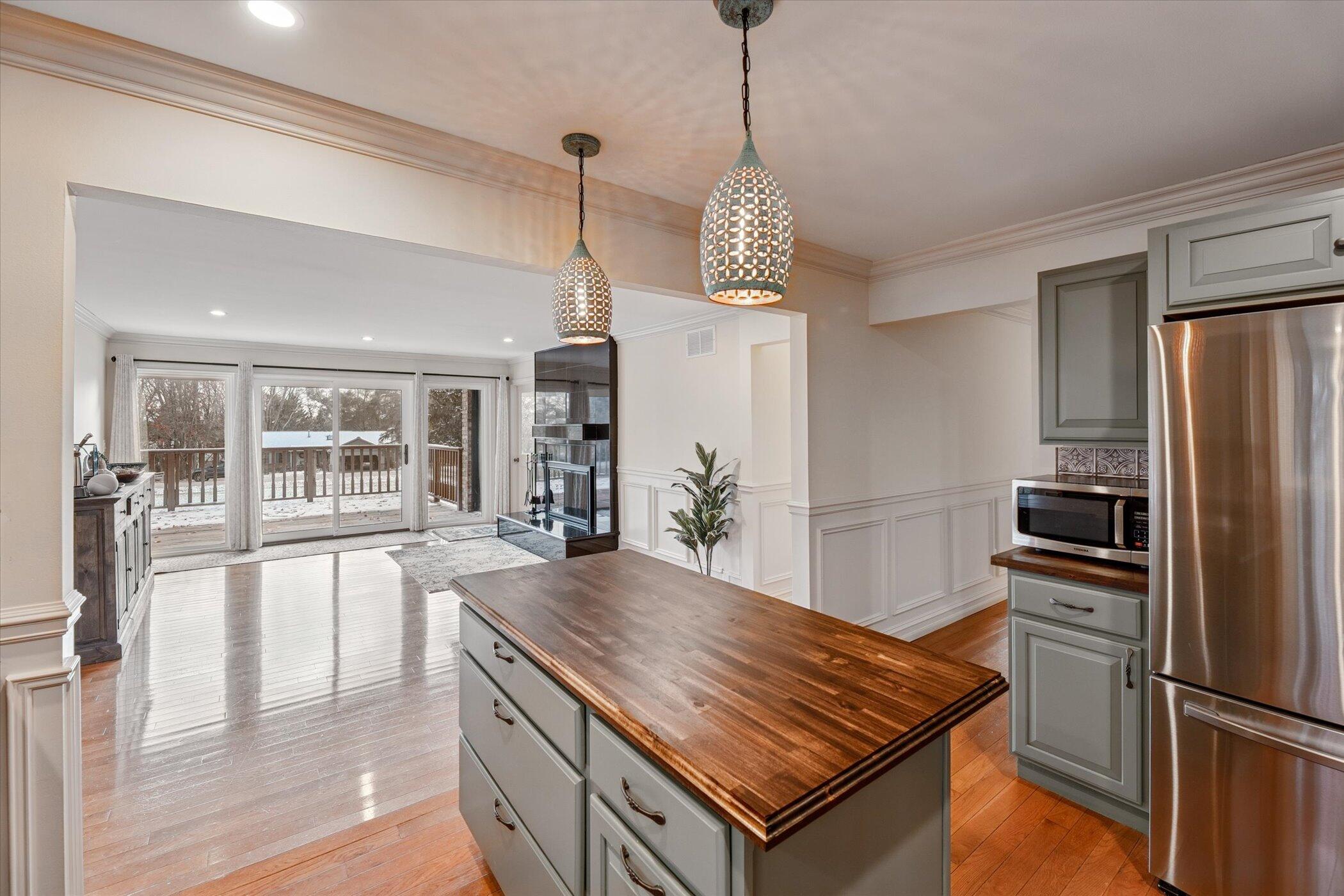 Brighton, Michigan 48114, United States, 4 Bedrooms Bedrooms, ,5 BathroomsBathrooms,Residential,Active,243677