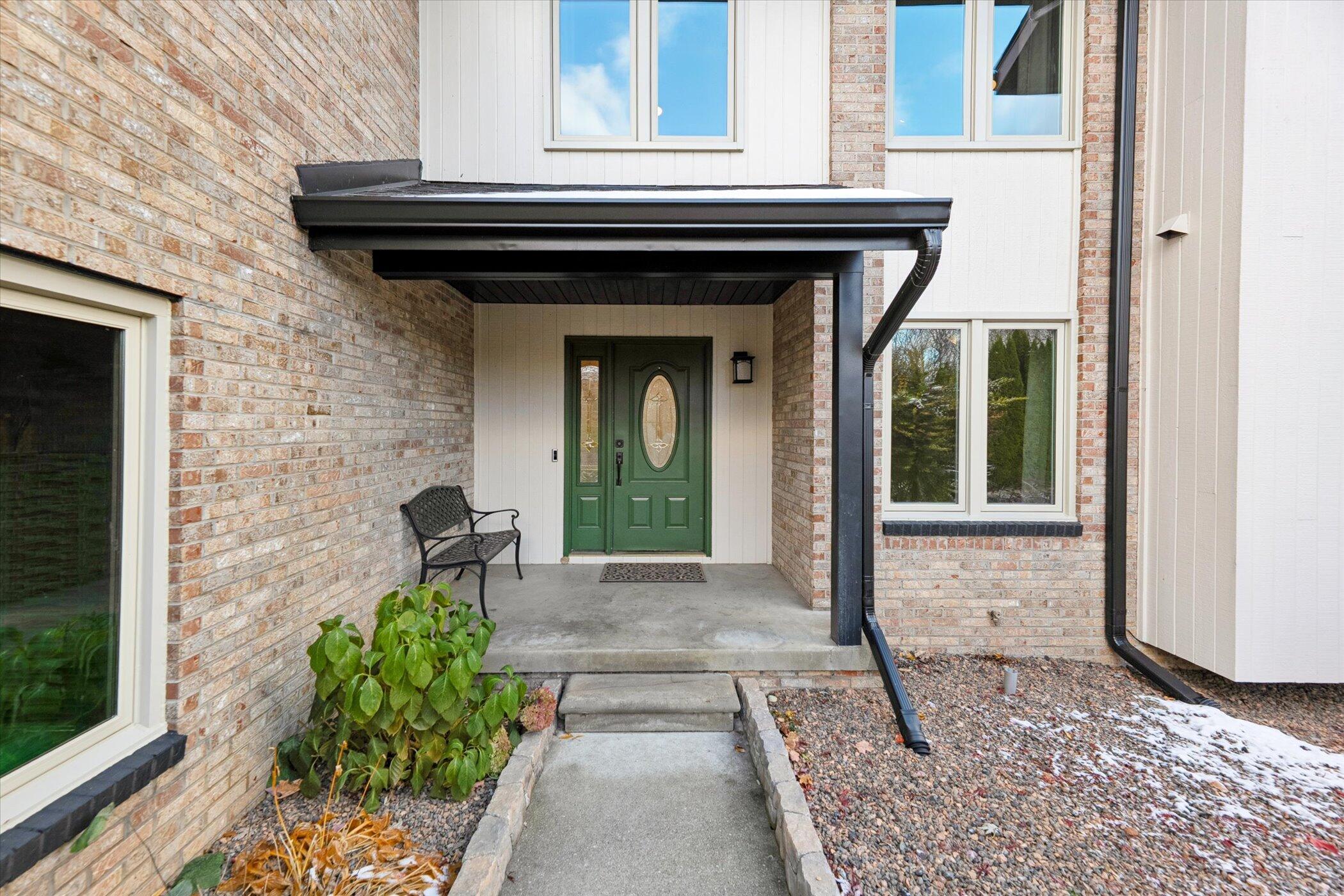 Brighton, Michigan 48114, United States, 4 Bedrooms Bedrooms, ,5 BathroomsBathrooms,Residential,Active,243677