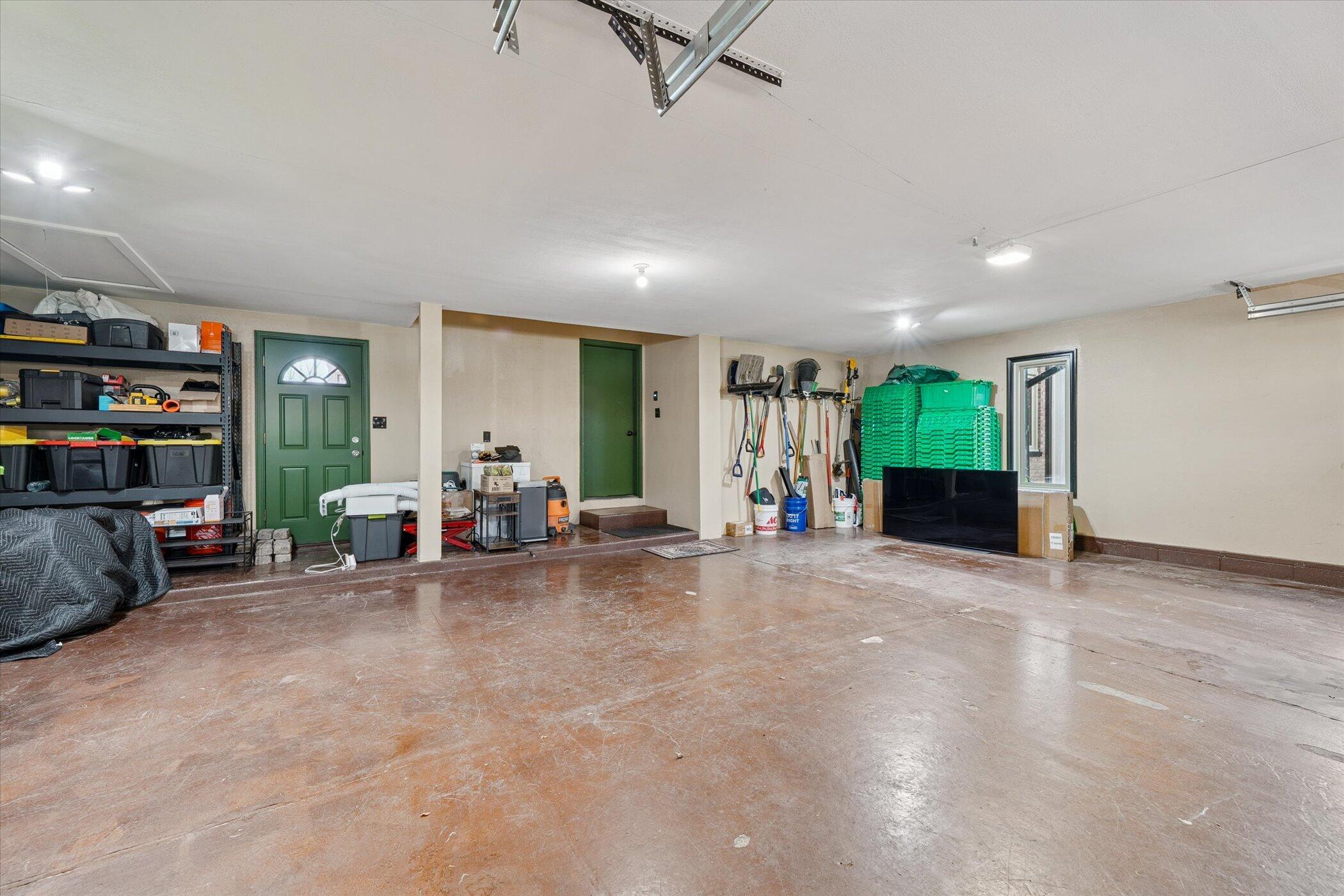 Brighton, Michigan 48114, United States, 4 Bedrooms Bedrooms, ,5 BathroomsBathrooms,Residential,Active,243677