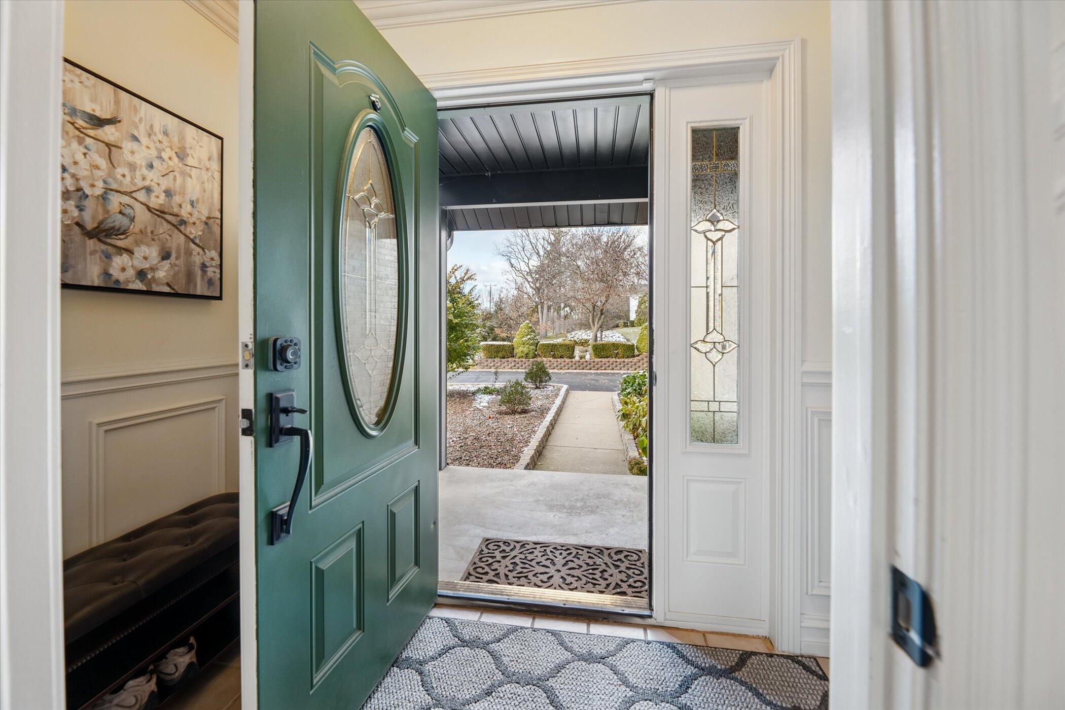 Brighton, Michigan 48114, United States, 4 Bedrooms Bedrooms, ,5 BathroomsBathrooms,Residential,Active,243677