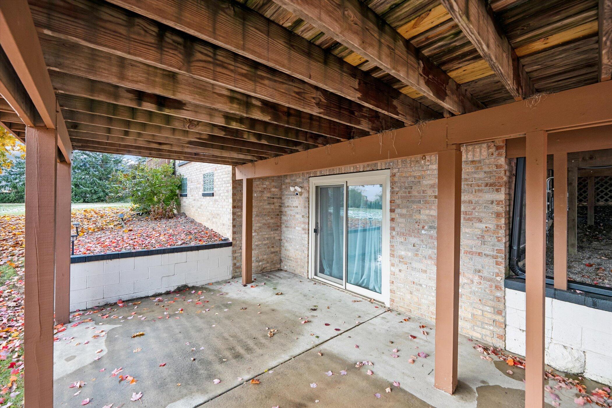 Brighton, Michigan 48114, United States, 4 Bedrooms Bedrooms, ,5 BathroomsBathrooms,Residential,Active,243677