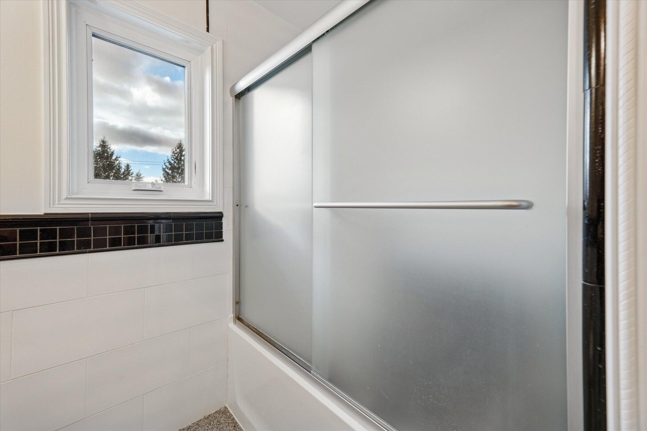 Brighton, Michigan 48114, United States, 4 Bedrooms Bedrooms, ,5 BathroomsBathrooms,Residential,Active,243677