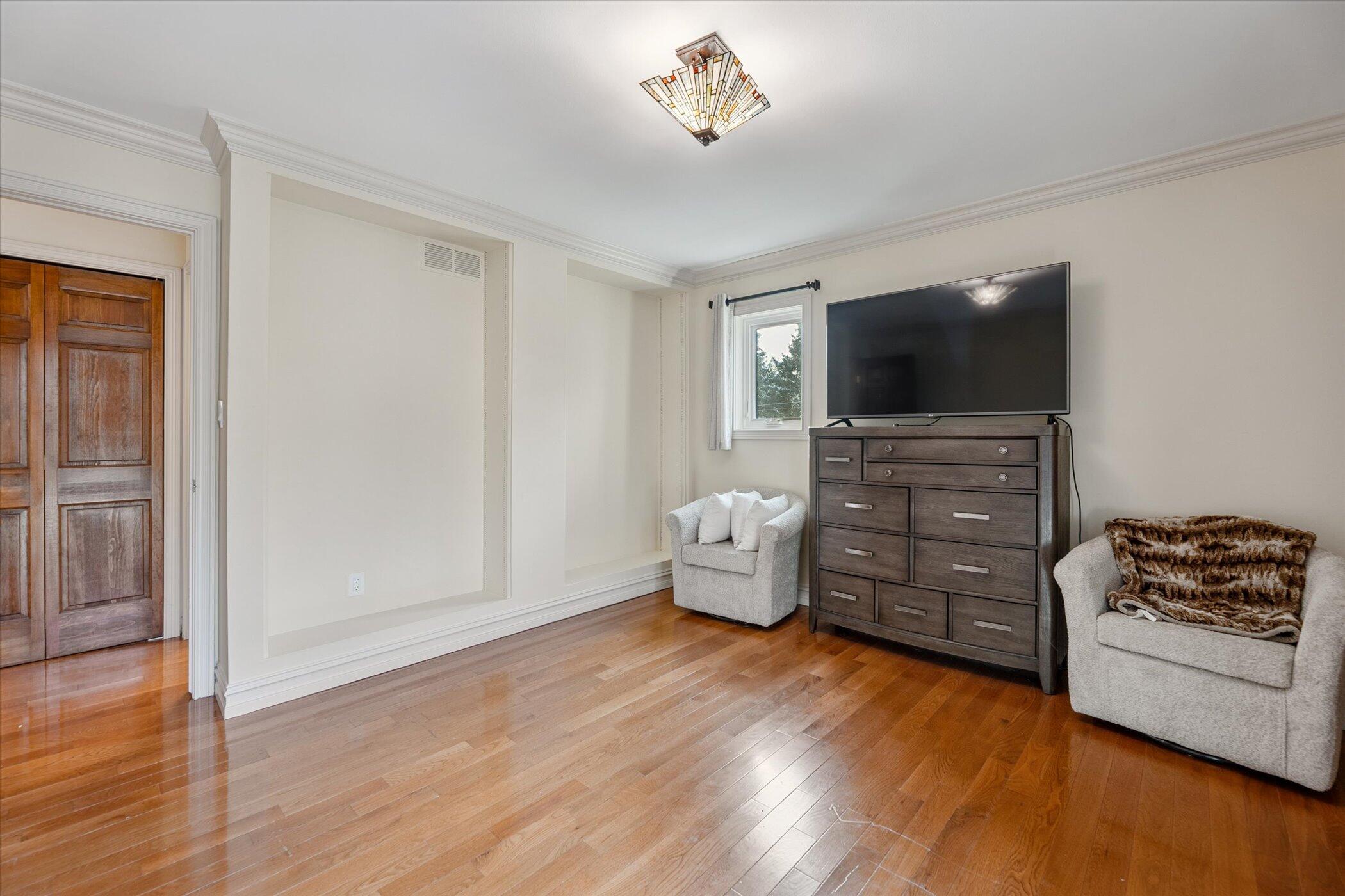 Brighton, Michigan 48114, United States, 4 Bedrooms Bedrooms, ,5 BathroomsBathrooms,Residential,Active,243677