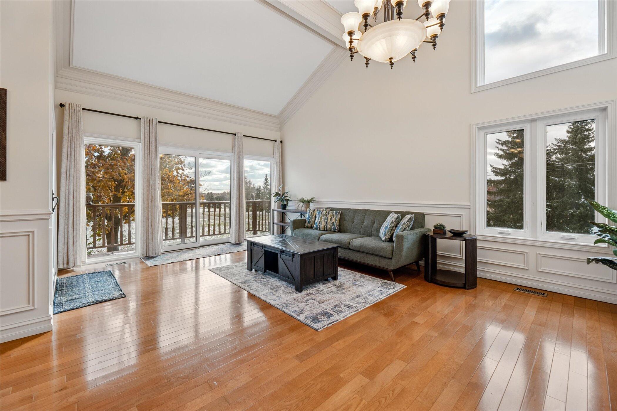 Brighton, Michigan 48114, United States, 4 Bedrooms Bedrooms, ,5 BathroomsBathrooms,Residential,Active,243677