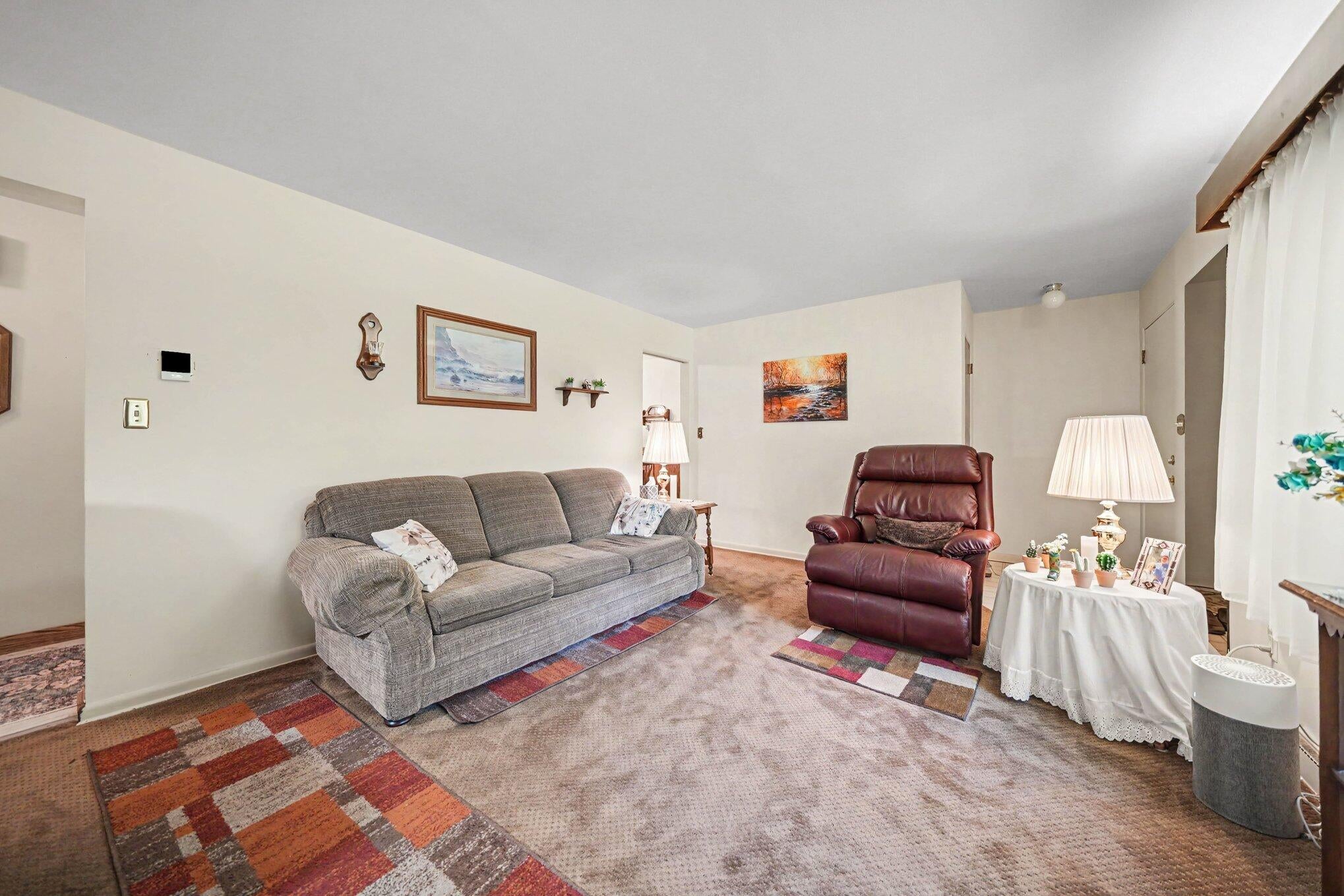 16477 Lakeshore Road