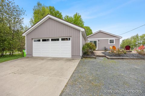 Photo of 2058 N White Birch Drive, Mears, MI 49436 (MLS # 26003922)