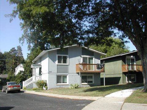 MLS: 25023315