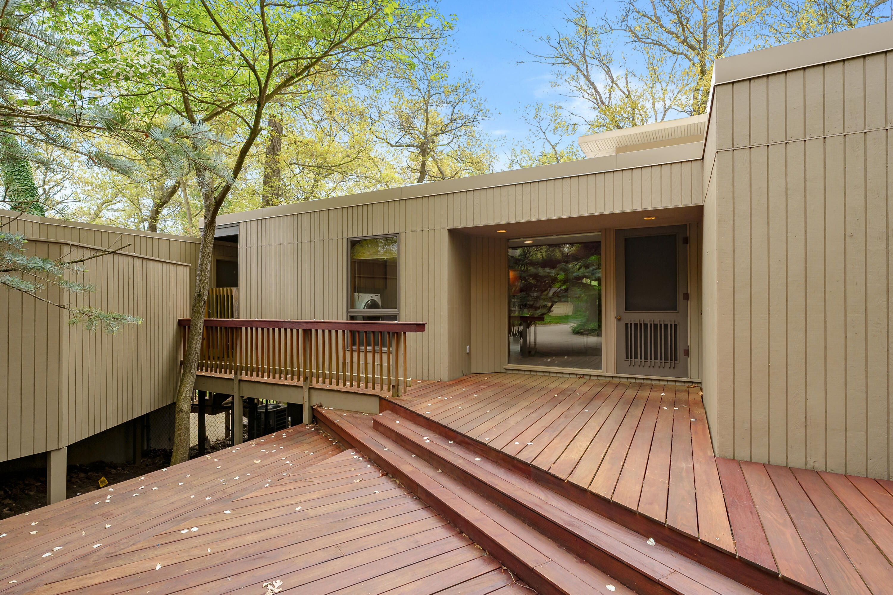 5201 Colony Woods Drive