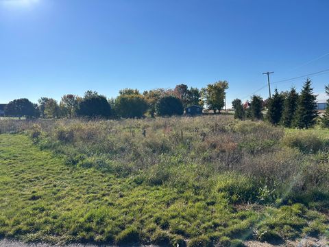 Photo of 9584 Fields Drive, Zeeland, MI 49464 (MLS # 25055624)