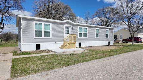 20728 Kalamazoo Road, Big Rapids, MI 49307 - MLS#: 25020804
