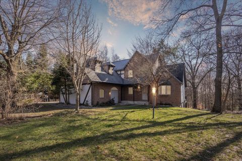 MLS: 25013084