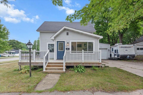 Photo for 303 E Dayton Street