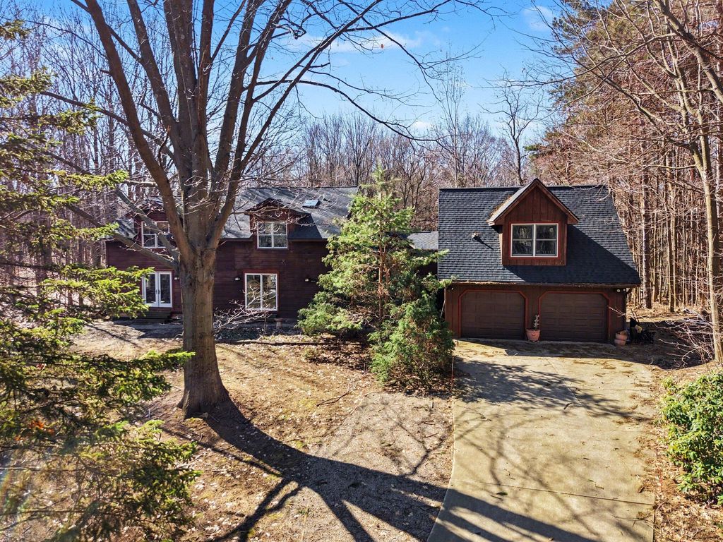 Photo of 6570 145th Avenue, Holland, MI 49423 (MLS # 26012634)