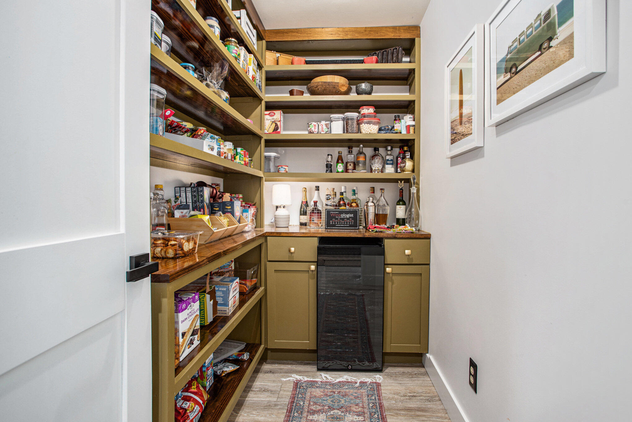 Vicksburg, Michigan 49097, United States, 4 Bedrooms Bedrooms, ,3 BathroomsBathrooms,Residential,Active,235356