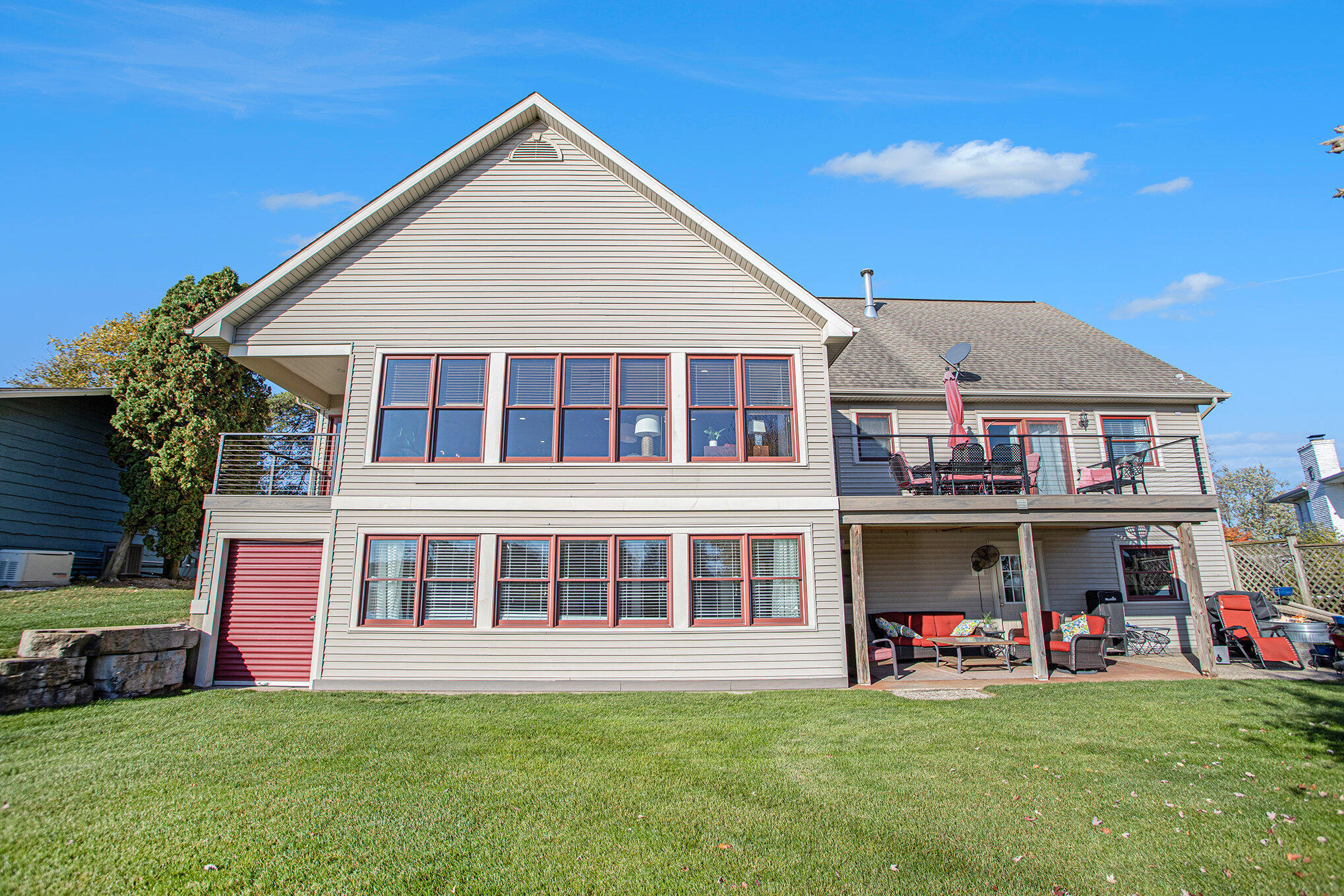 Vicksburg, Michigan 49097, United States, 4 Bedrooms Bedrooms, ,3 BathroomsBathrooms,Residential,Active,235356