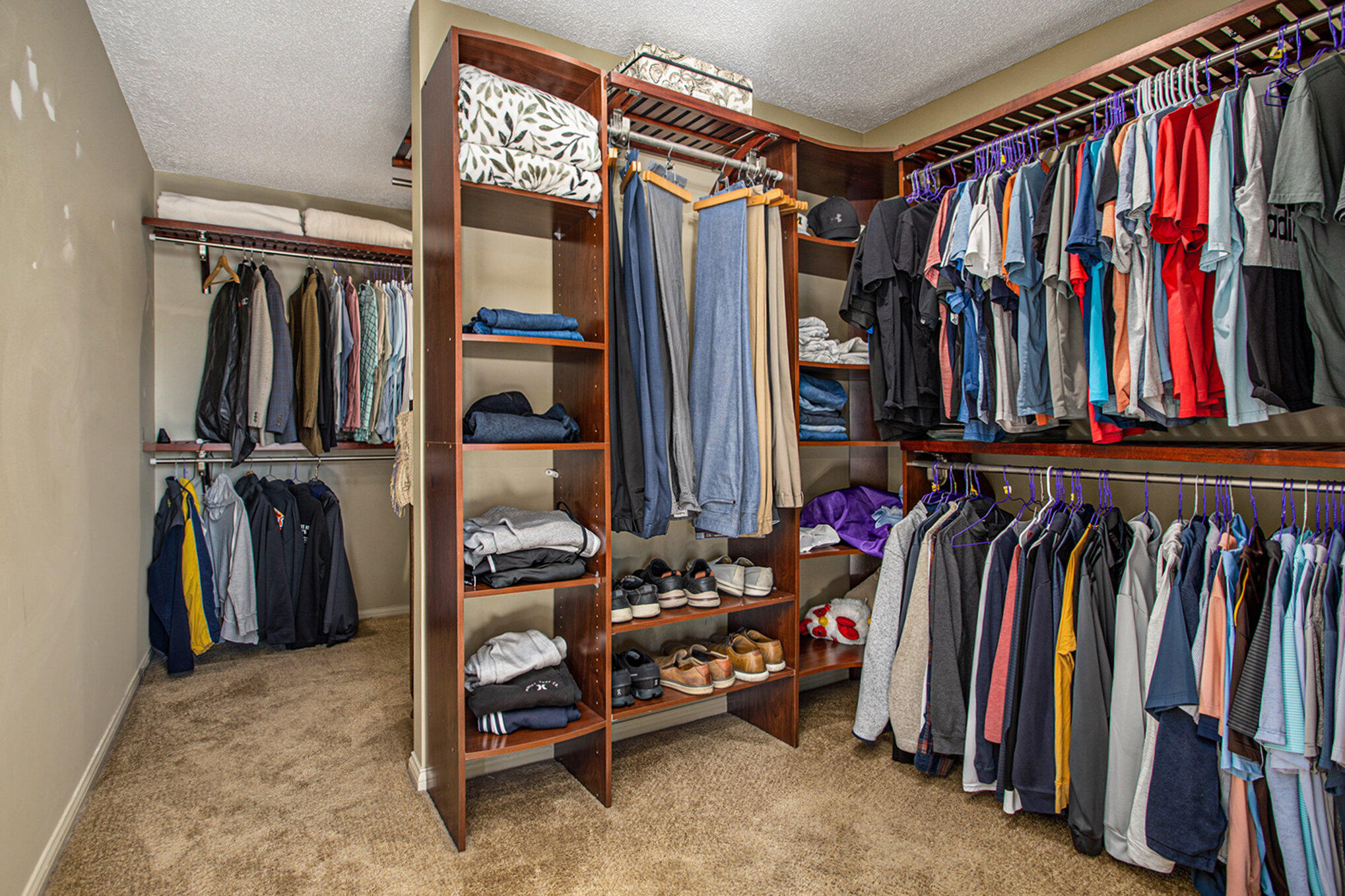 Vicksburg, Michigan 49097, United States, 4 Bedrooms Bedrooms, ,3 BathroomsBathrooms,Residential,Active,235356