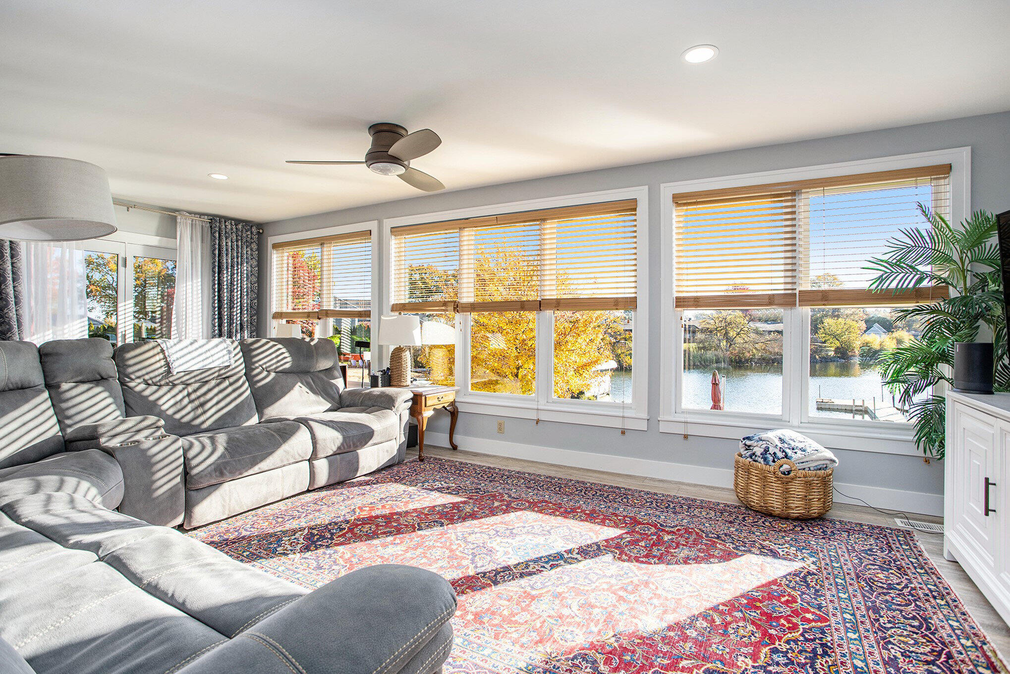 Vicksburg, Michigan 49097, United States, 4 Bedrooms Bedrooms, ,3 BathroomsBathrooms,Residential,Active,235356