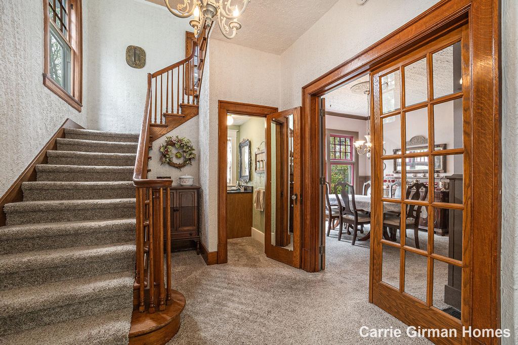 Photo of 201 S 5th Street, Grand Haven, MI 49417 (MLS # 25054109)