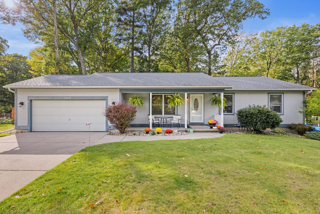 Photo of 14111 Payne Forest Avenue, Grand Haven, MI 49417 (MLS # 25052855)