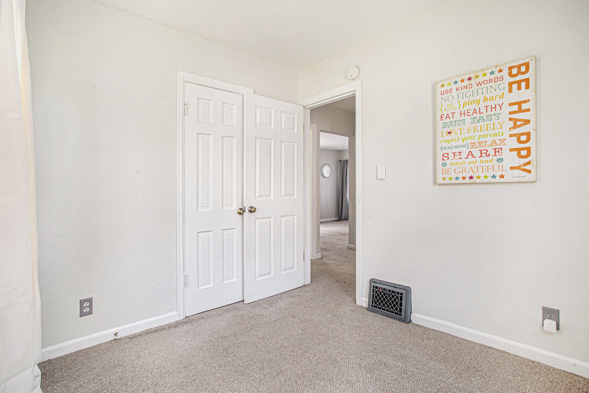 Battle Creek, Michigan 49015, United States, 2 Bedrooms Bedrooms, ,1 BathroomBathrooms,Residential,Pending,184084