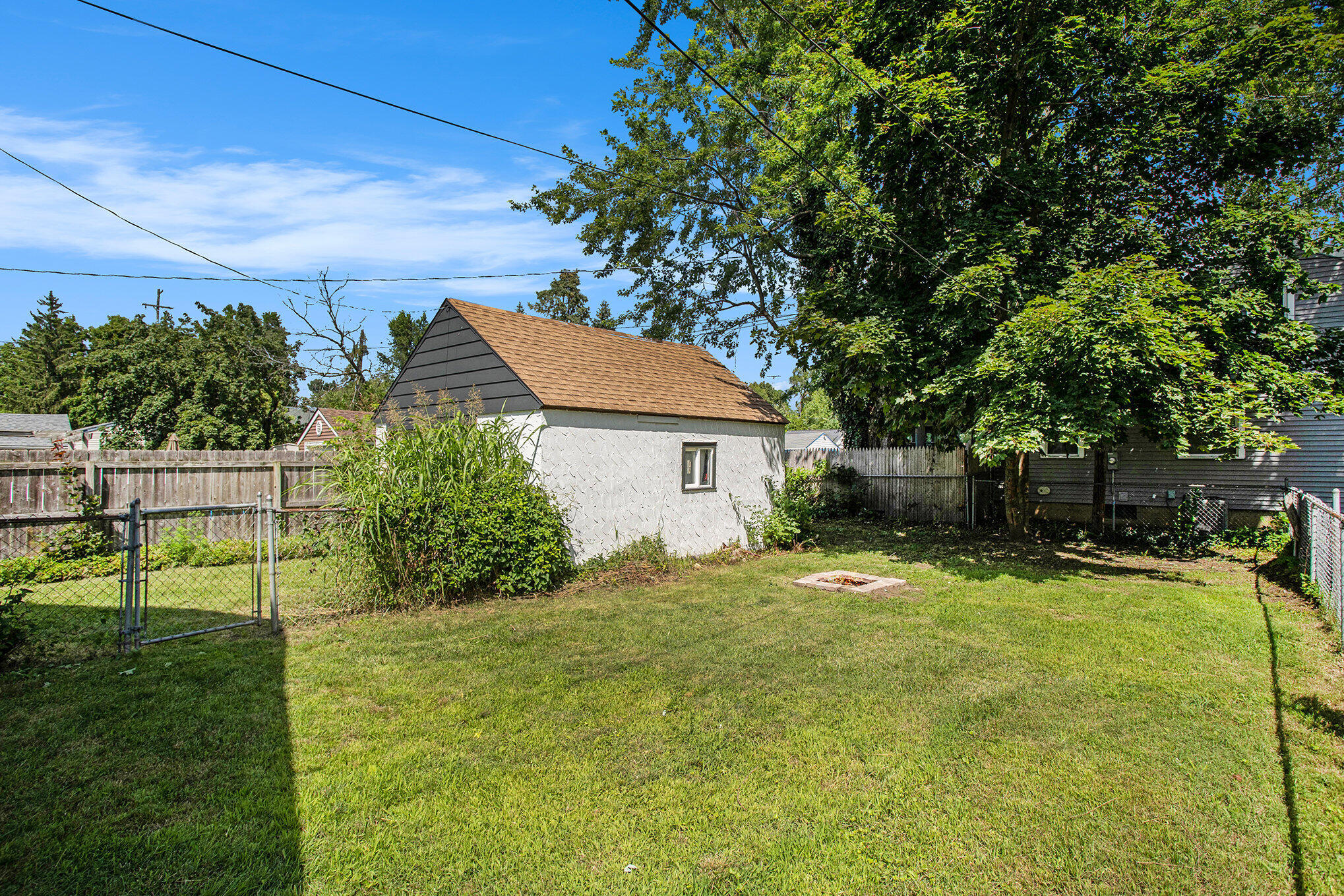 Battle Creek, Michigan 49015, United States, 2 Bedrooms Bedrooms, ,1 BathroomBathrooms,Residential,Pending,184084