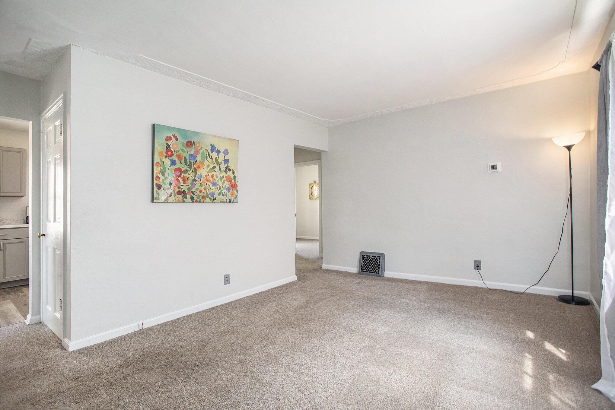 Battle Creek, Michigan 49015, United States, 2 Bedrooms Bedrooms, ,1 BathroomBathrooms,Residential,Pending,184084