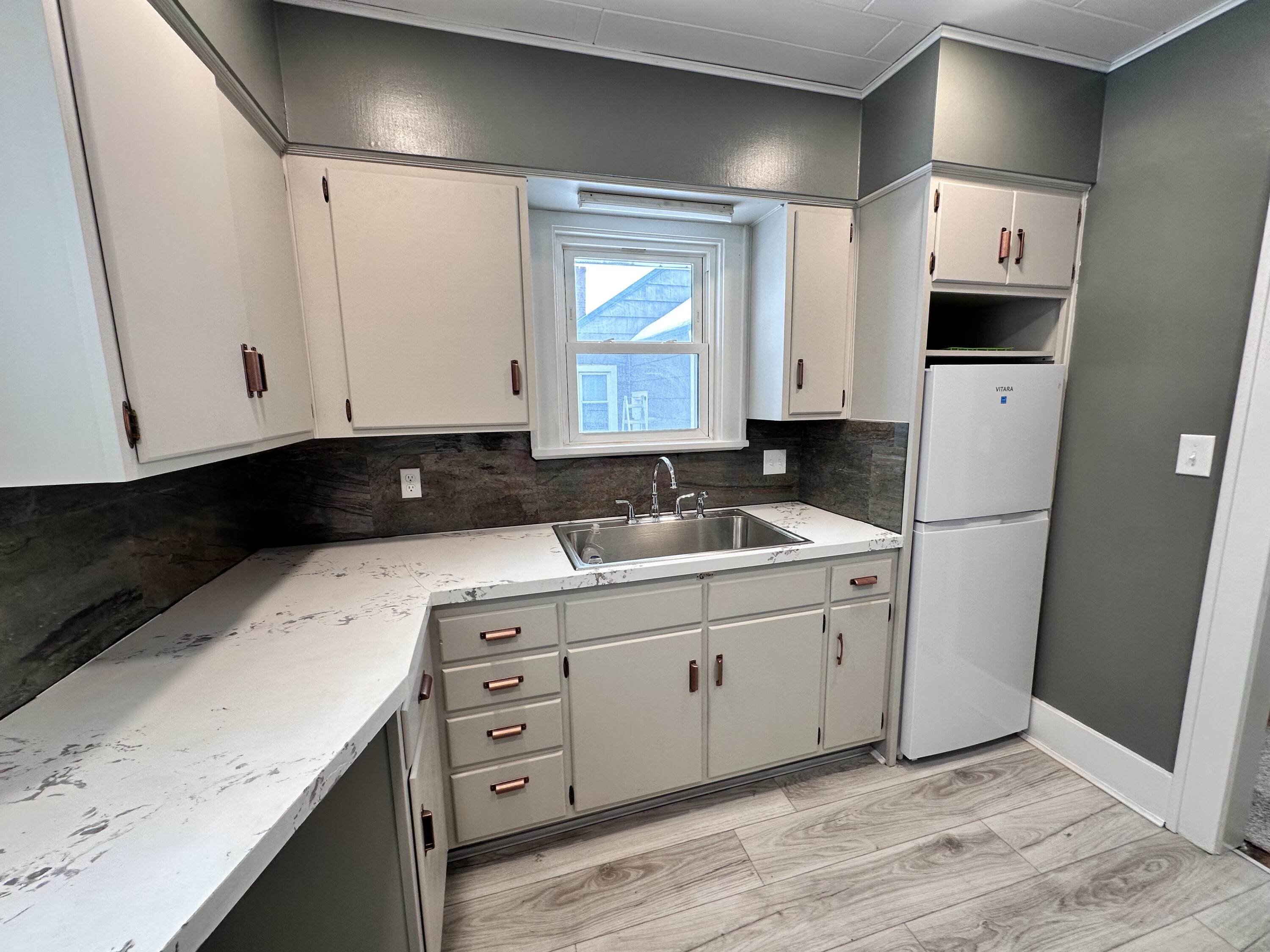 Sturgis, Michigan 49091, United States, 2 Bedrooms Bedrooms, ,1 BathroomBathrooms,Residential,Active,93702