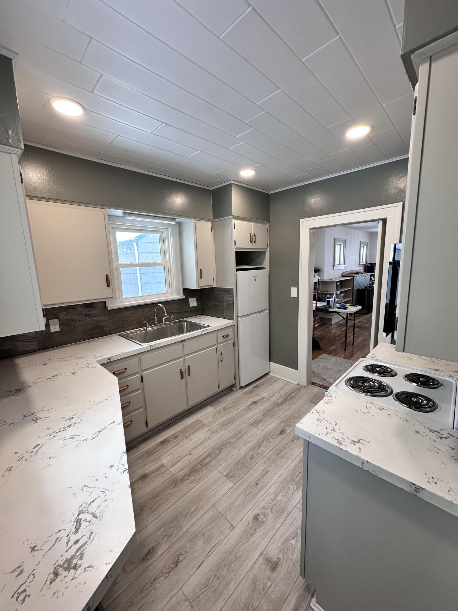 Sturgis, Michigan 49091, United States, 2 Bedrooms Bedrooms, ,1 BathroomBathrooms,Residential,Active,93702