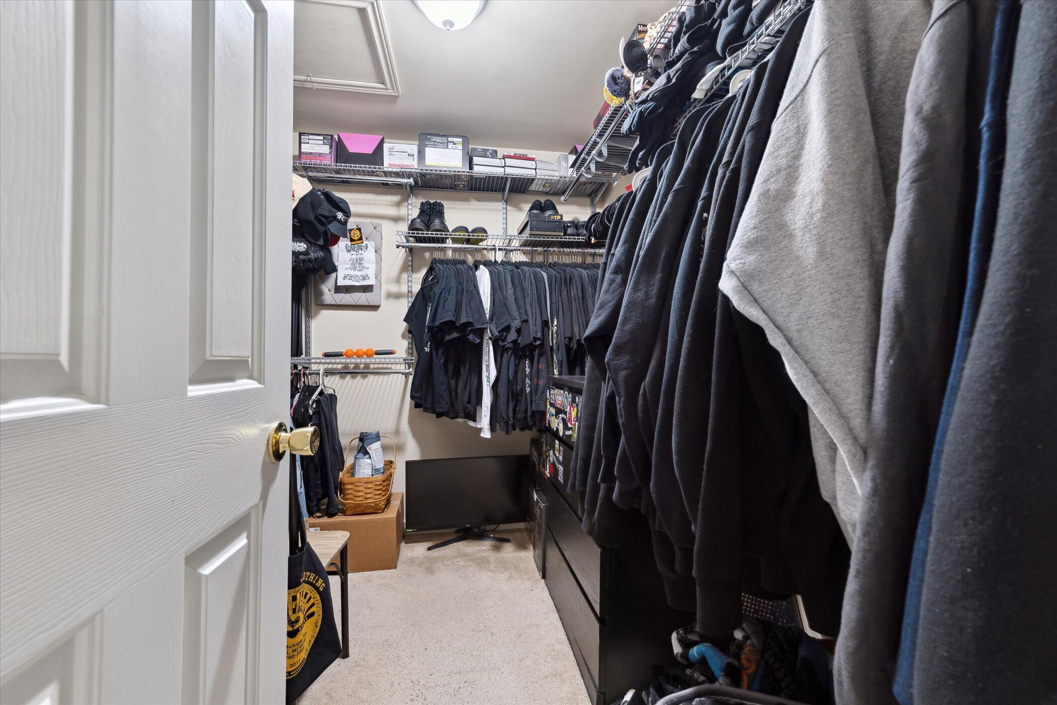 Ypsilanti, Michigan 48197, United States, 2 Bedrooms Bedrooms, ,3 BathroomsBathrooms,Residential,Pending,83830