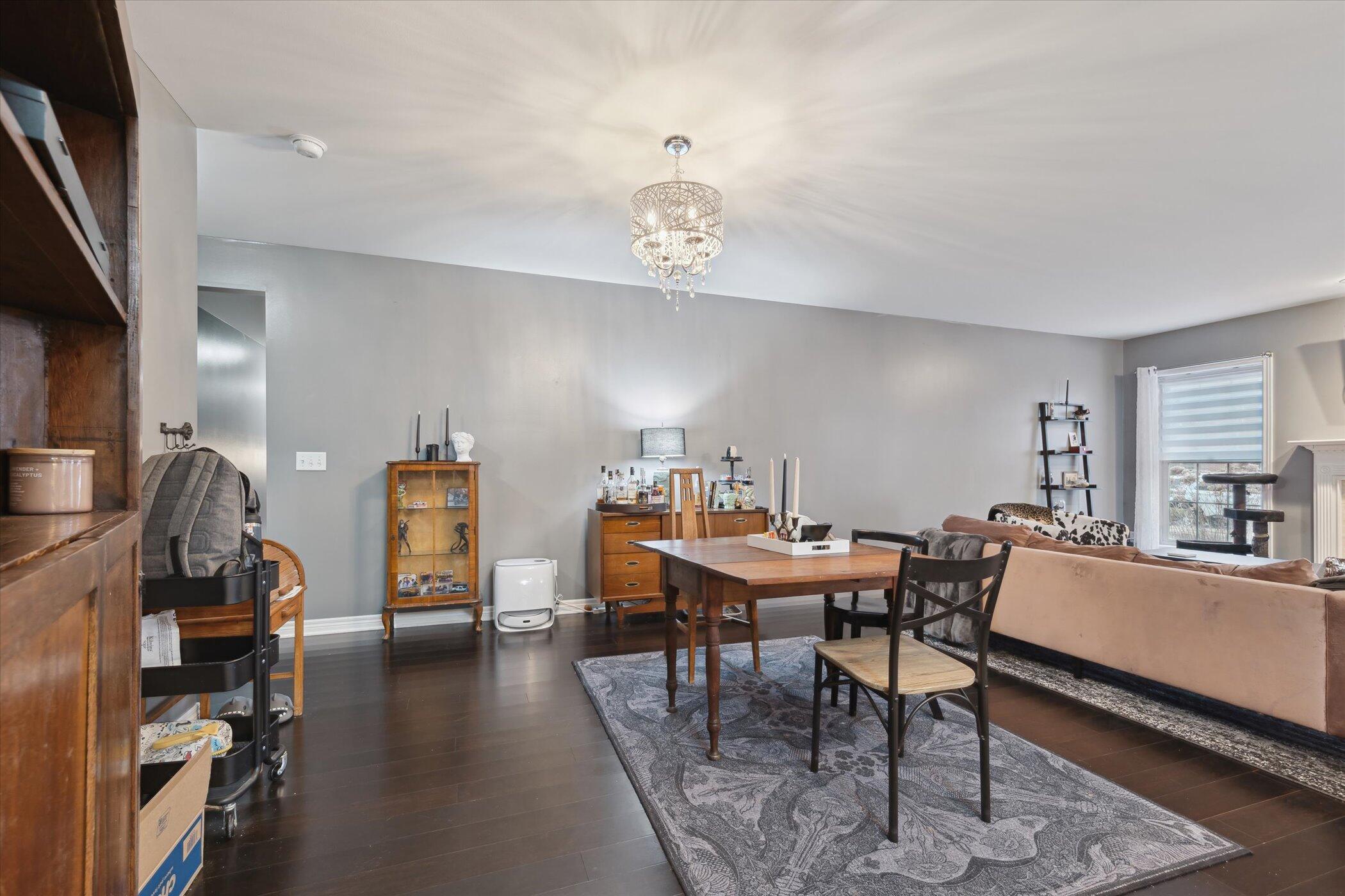 Ypsilanti, Michigan 48197, United States, 2 Bedrooms Bedrooms, ,3 BathroomsBathrooms,Residential,Pending,83830