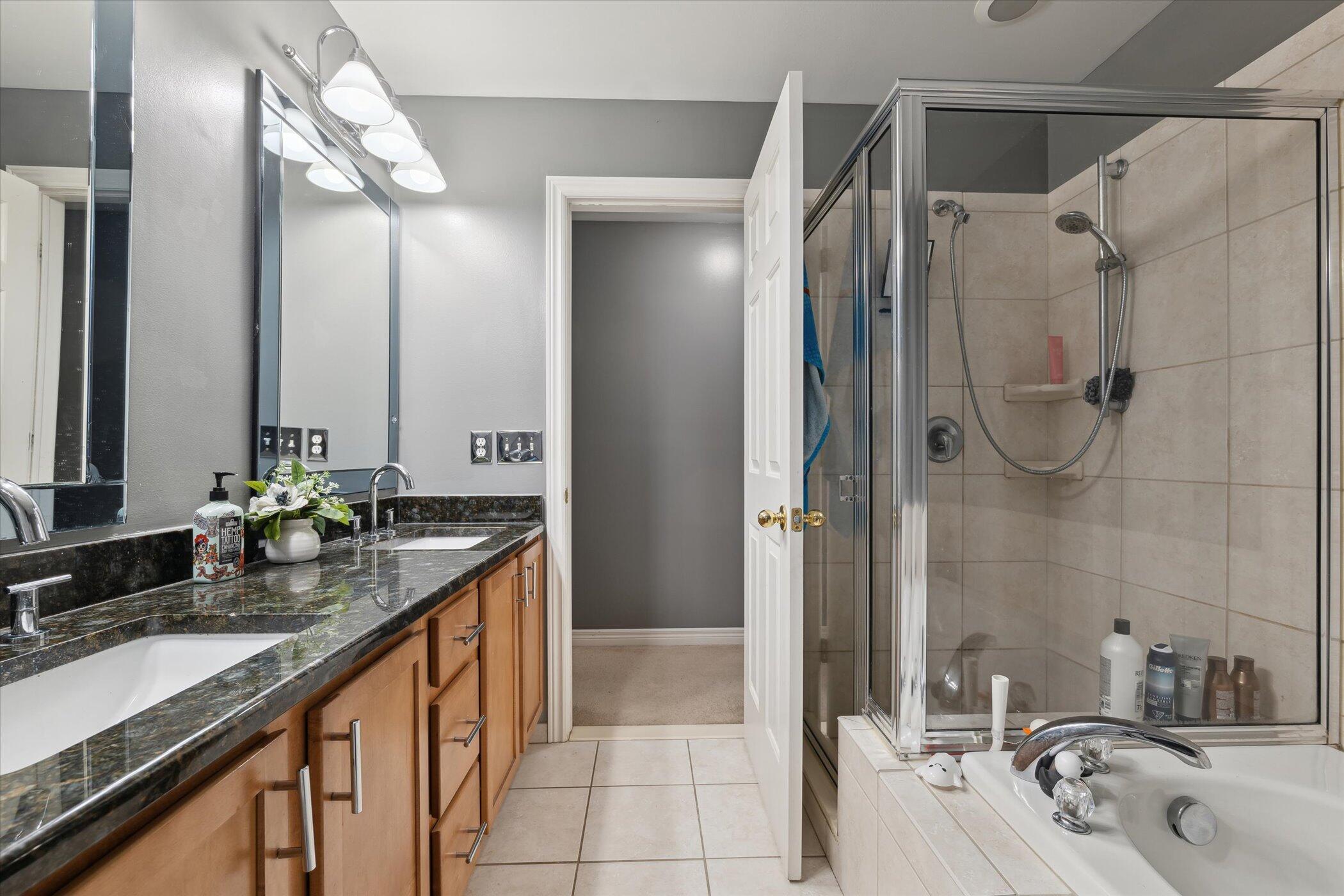 Ypsilanti, Michigan 48197, United States, 2 Bedrooms Bedrooms, ,3 BathroomsBathrooms,Residential,Pending,83830