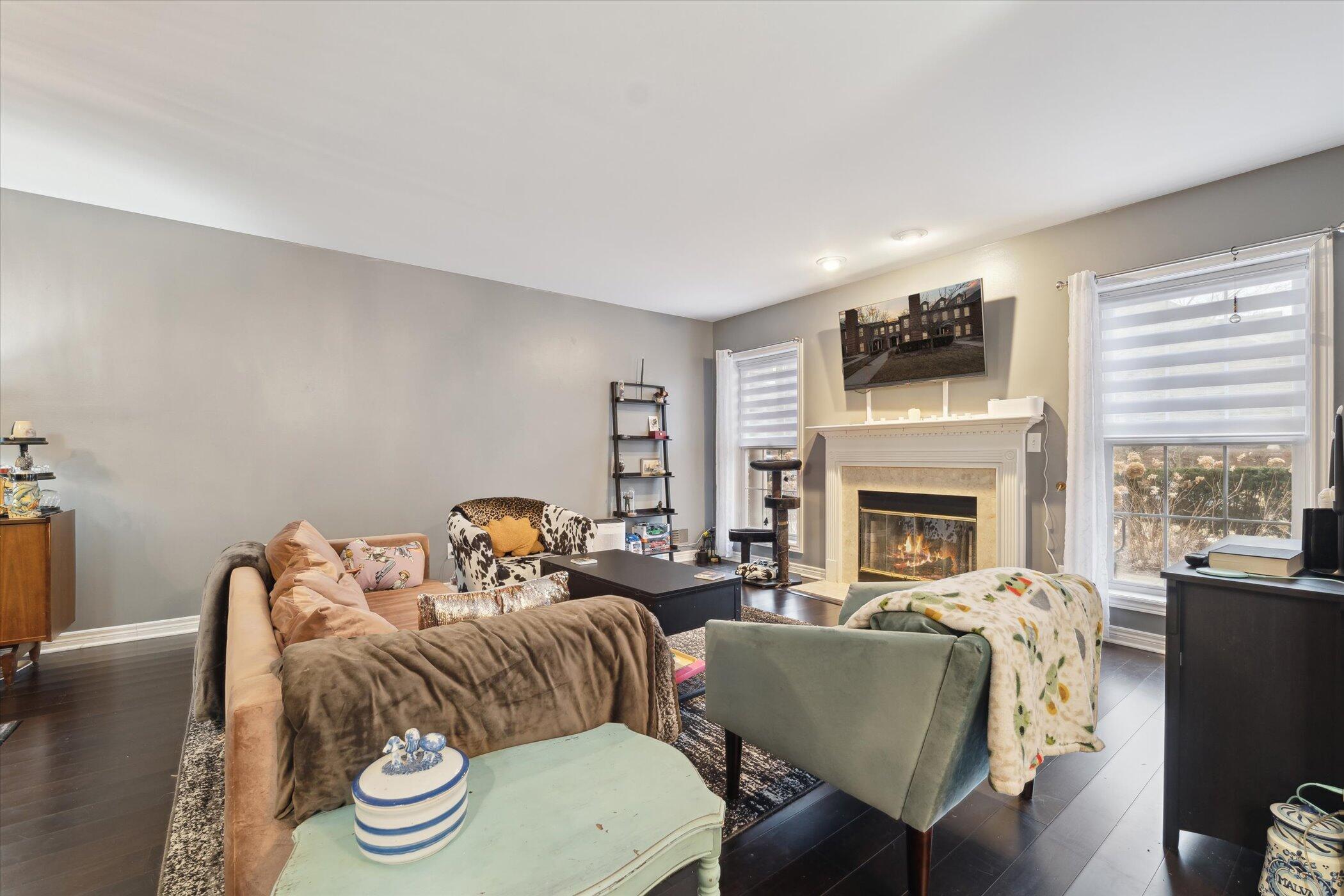 Ypsilanti, Michigan 48197, United States, 2 Bedrooms Bedrooms, ,3 BathroomsBathrooms,Residential,Pending,83830