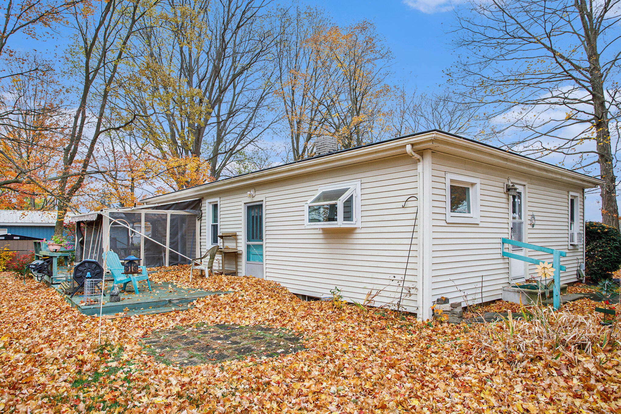 Union City, Michigan 49094, United States, 3 Bedrooms Bedrooms, ,2 BathroomsBathrooms,Residential,Pending,35461