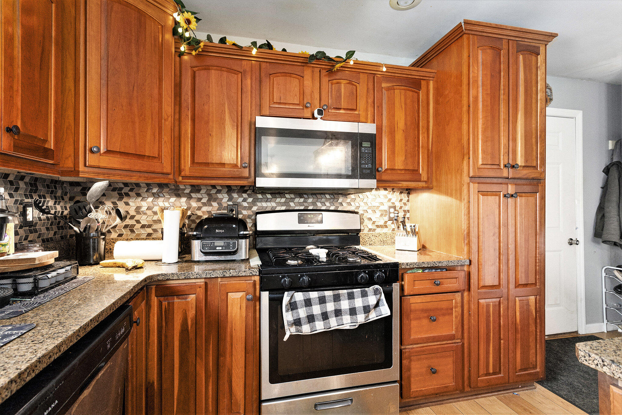 Sturgis, Michigan 49091, United States, 4 Bedrooms Bedrooms, ,2 BathroomsBathrooms,Residential,Active,121147