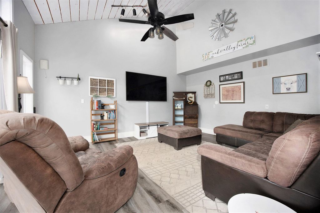 Photo of 11101 Four Seasons Avenue NE, Rockford, MI 49341 (MLS # 24058419)